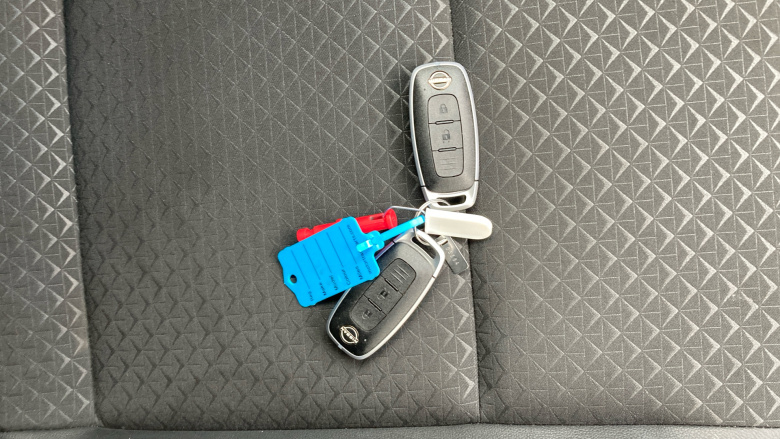 Nissan Juke 1.0 DiG-T N-Connecta 5dr Petrol Hatchback